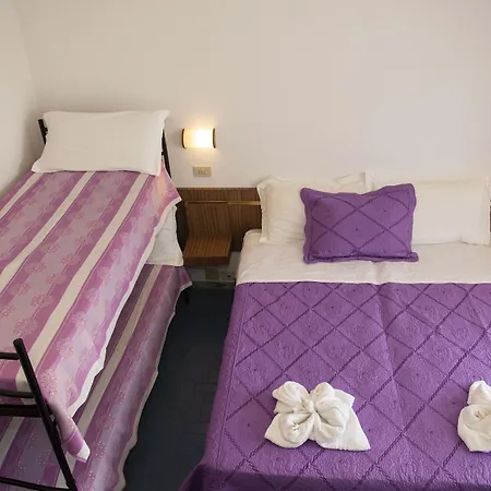 Sara*** 3* Cesenatico