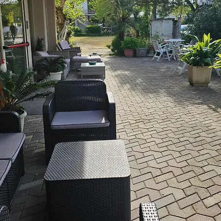 Sara*** Szálloda Cesenatico