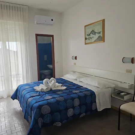 Sara*** Hotel 3*