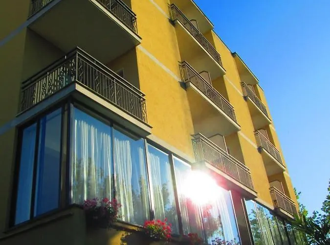 Sara*** Otel 3*