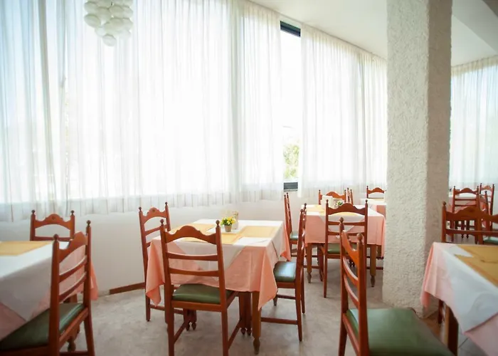Sara*** Otel