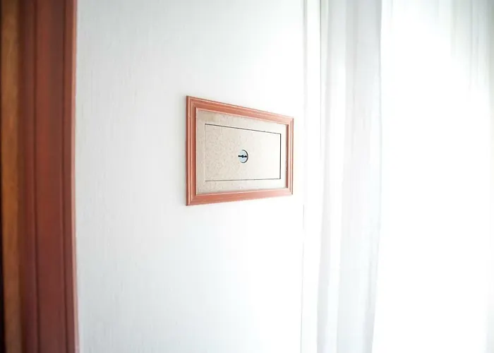 Sara*** Otel